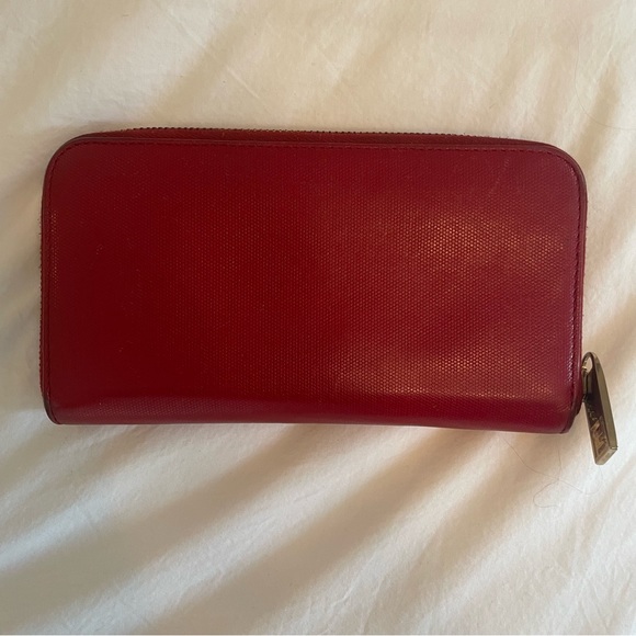 Fendi Red leather zip close wallet - Picture 2 of 9